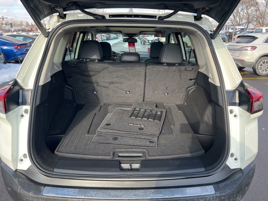Certified 2023 Nissan Rogue SL w/ SL Premium Package image 13