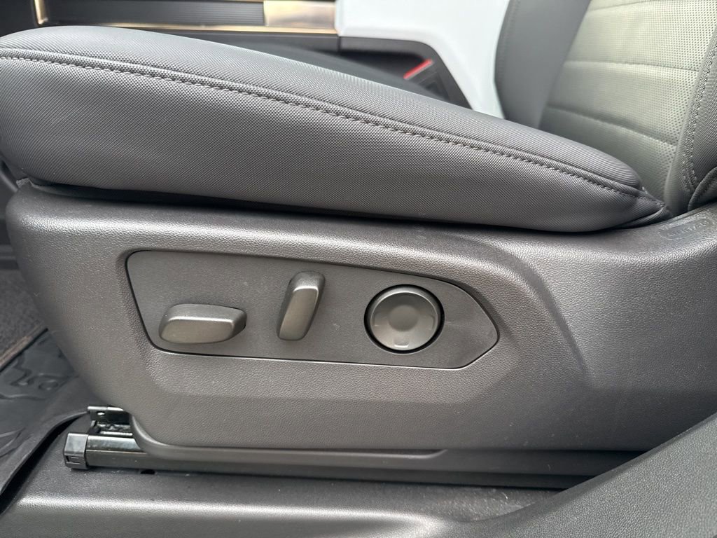Used 2024 GMC Hummer EV 3X w/ Omega Edition image 19