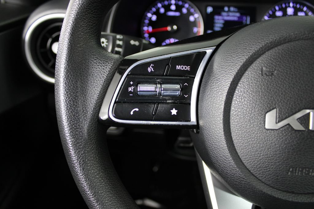 Used 2023 Kia Forte LXS w/ LXS Technology Package FWD image 24