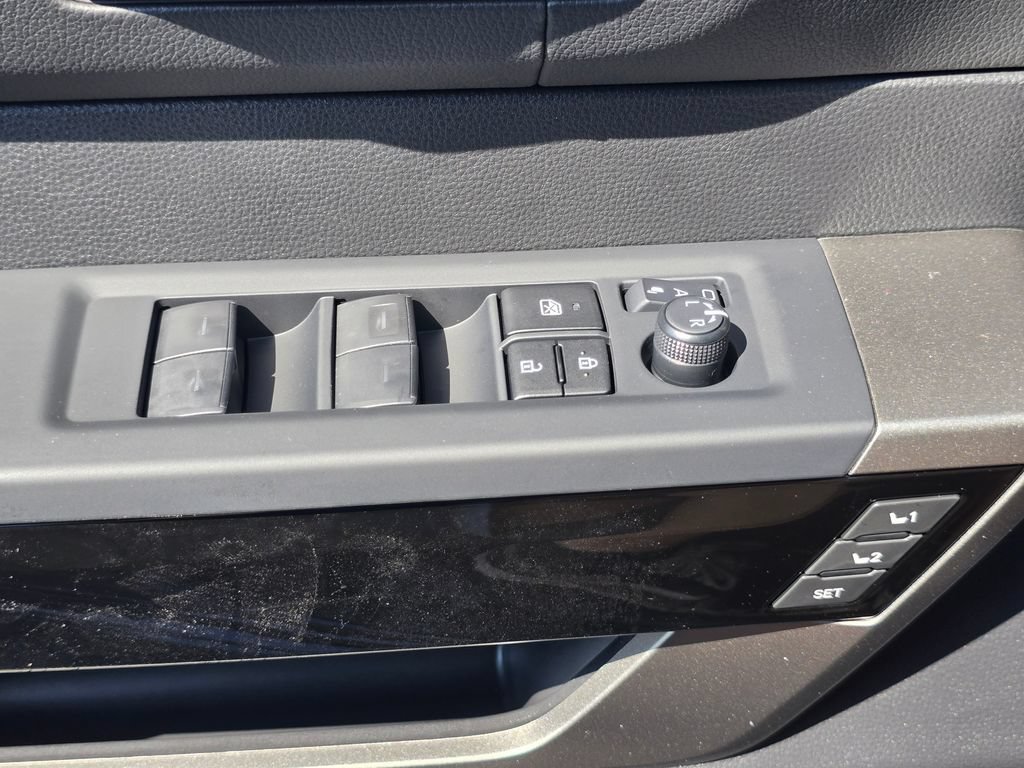 New 2026 Toyota Tundra Limited AWD/4WD image 30