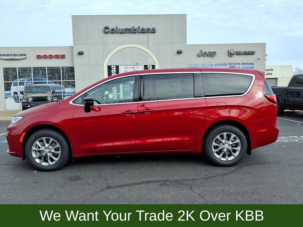 New 2026 Chrysler Pacifica Select image 1