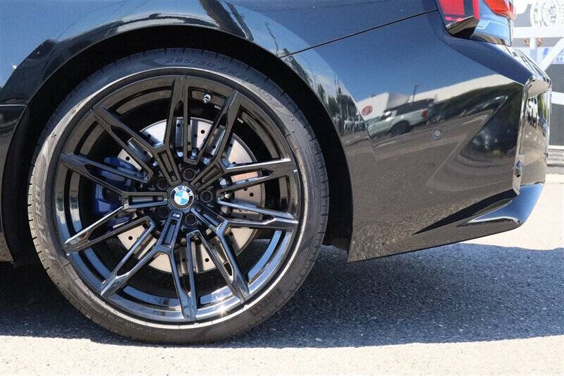 Used 2024 BMW M2 w/ Lighting Package RWD image 30