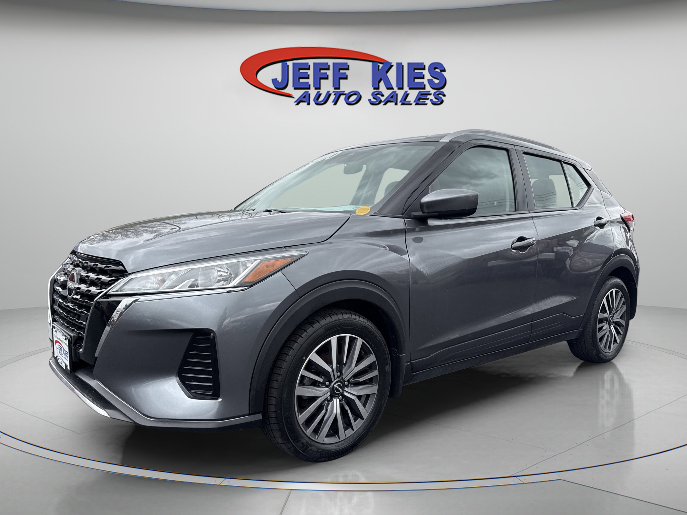 Used 2023 Nissan Kicks SV FWD image 1