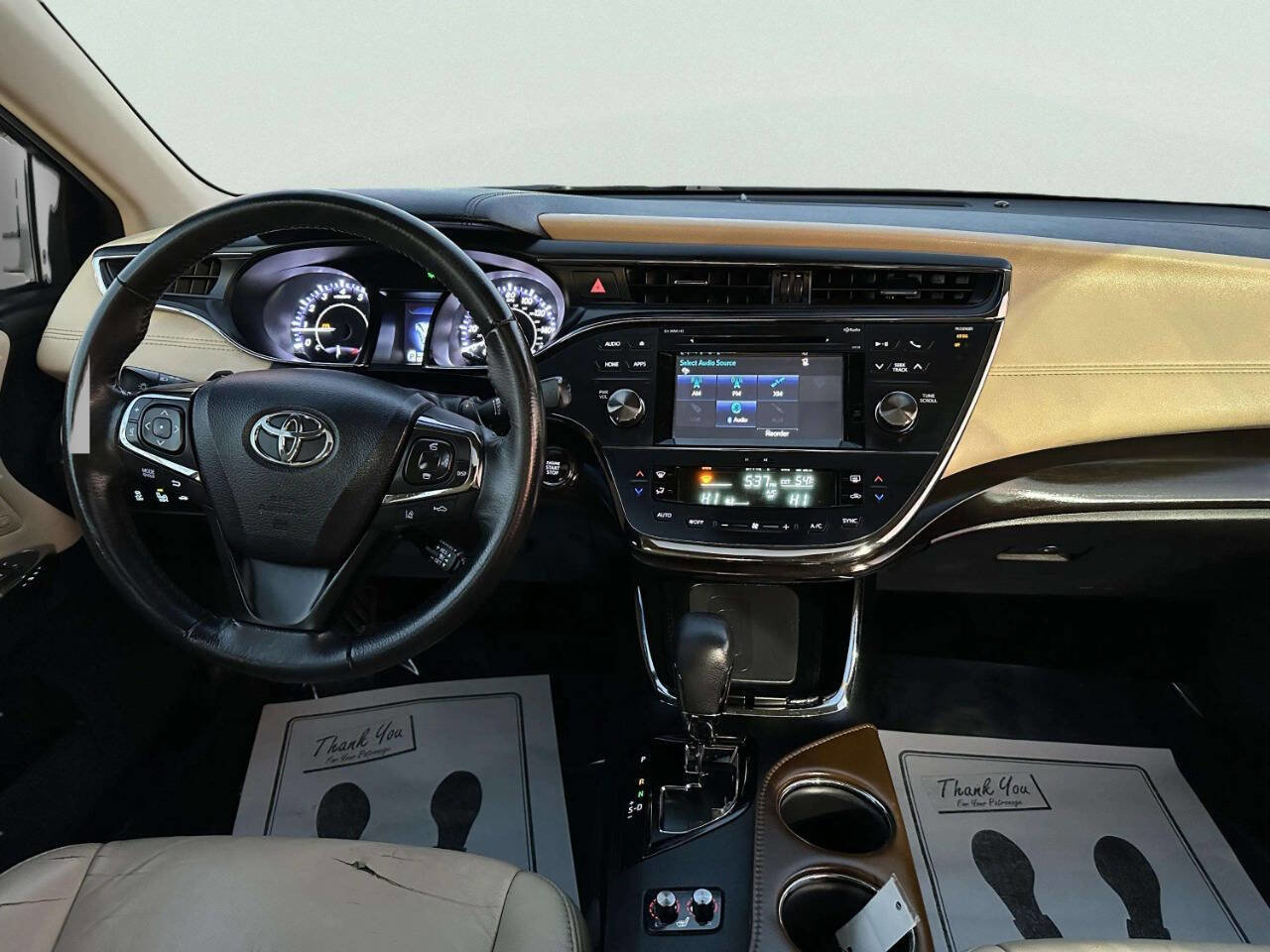 Used 2017 Toyota Avalon XLE Premium image 19