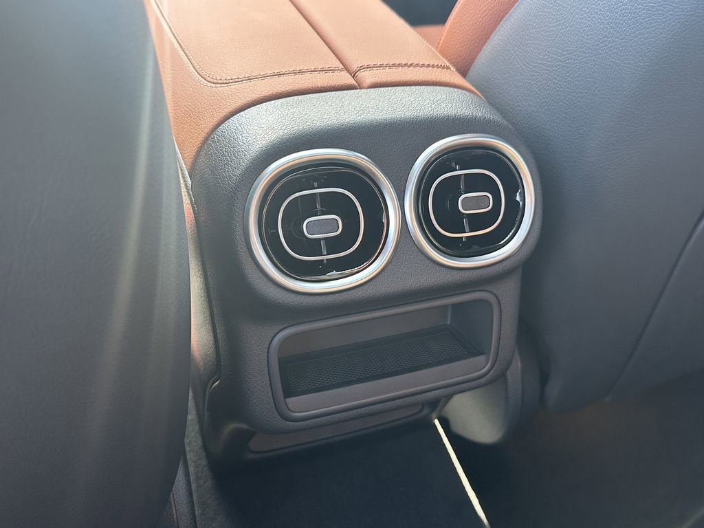 New 2026 Mercedes-Benz GLC 300 4MATIC image 26