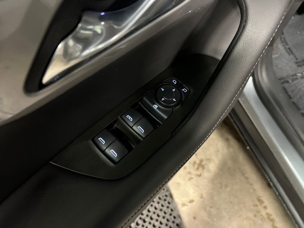 Certified 2025 Chevrolet Blazer LT w/ Driver Confidence Package image 16