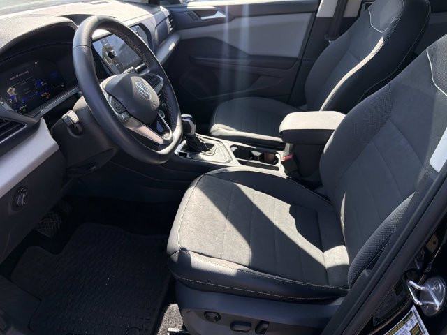 Certified 2023 Volkswagen Taos SE w/ Panoramic Sunroof Package FWD image 14
