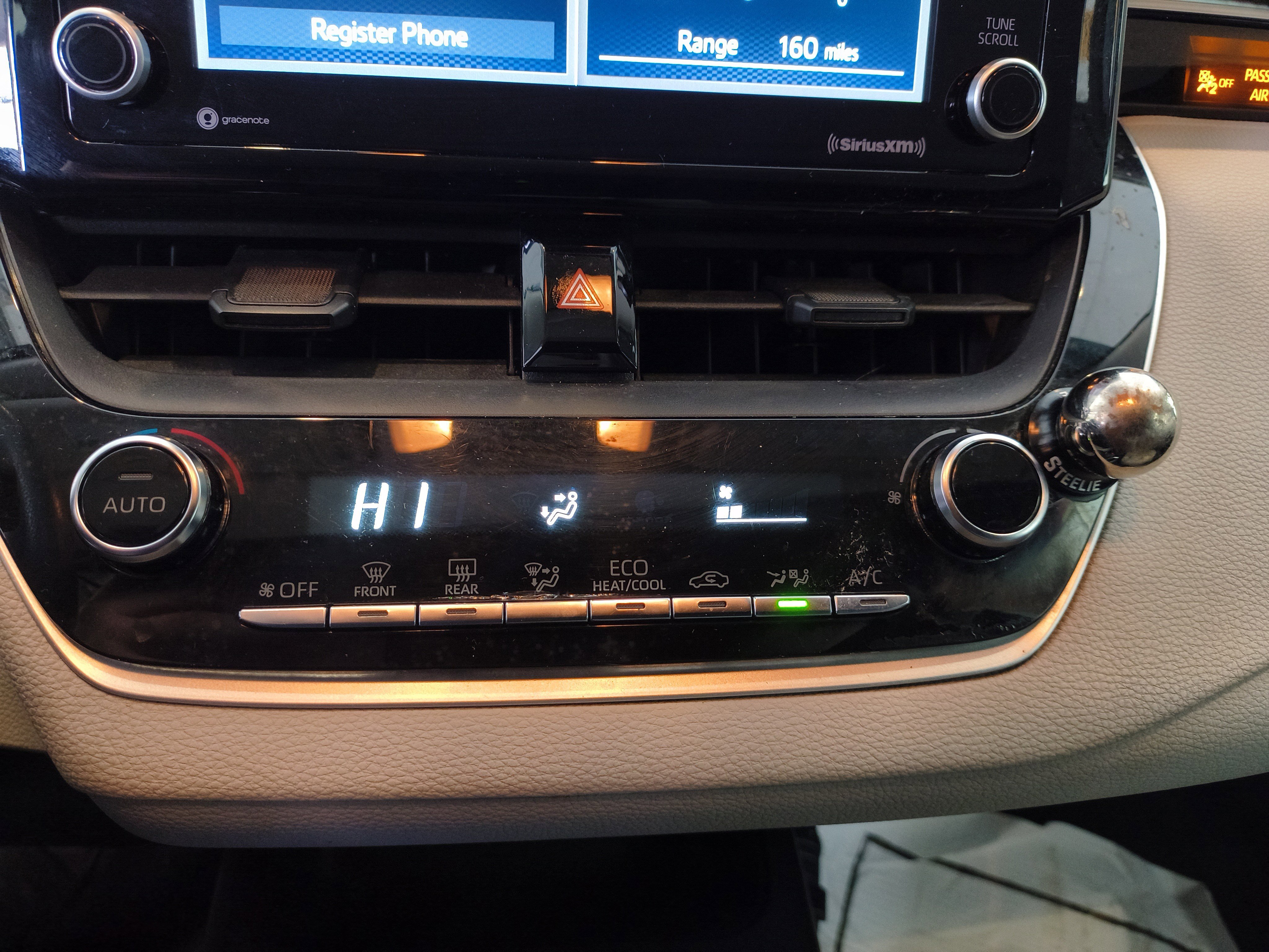 Used 2022 Toyota Corolla LE image 19