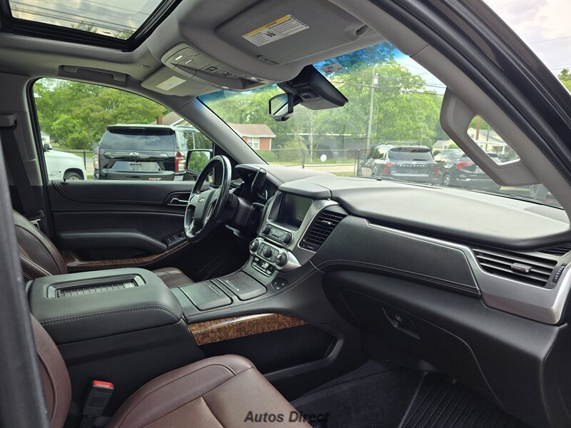 Used 2019 Chevrolet Suburban Premier w/ Premier Plus Edition AWD/4WD image 26