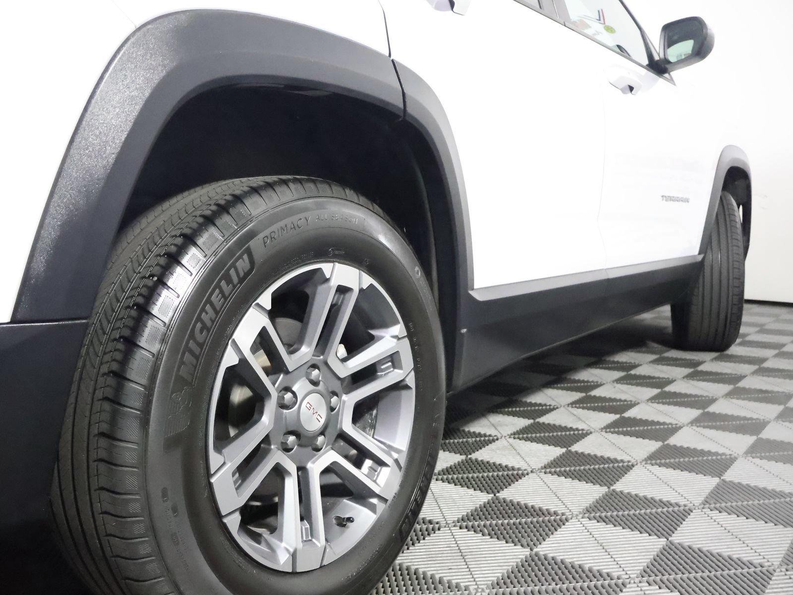 Used 2026 GMC Terrain Elevation AWD/4WD image 13