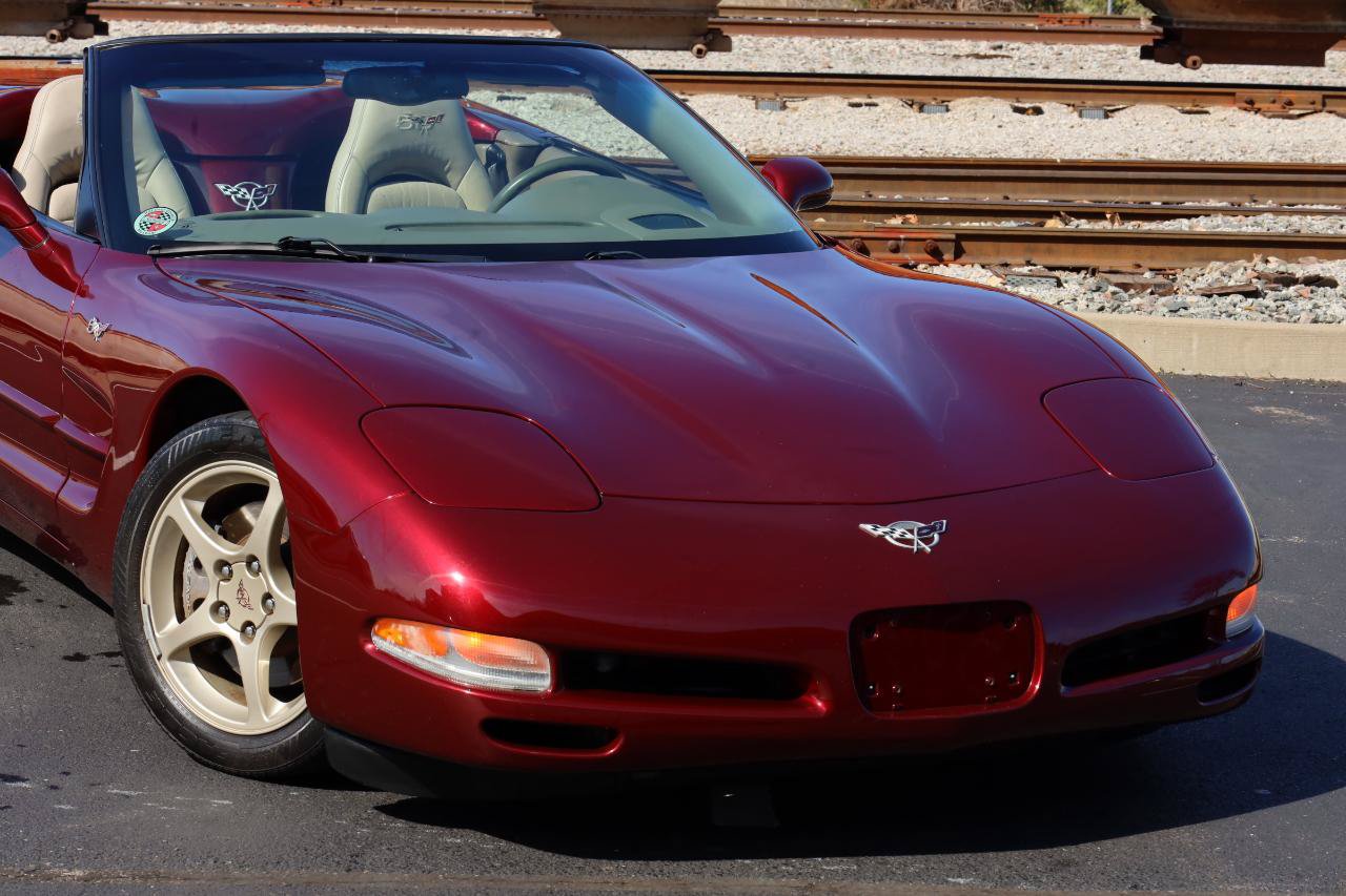 Used 2003 Chevrolet Corvette Convertible w/ Preferred Equipment Group1 RWD image 17
