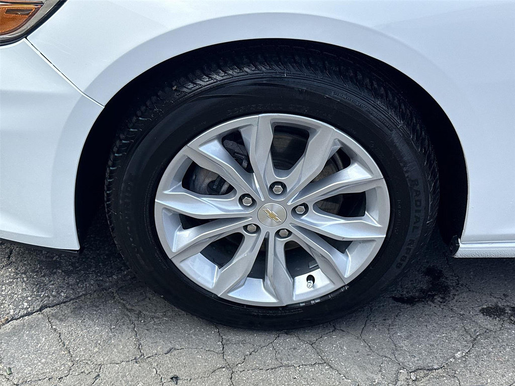 Used 2025 Chevrolet Malibu LT FWD image 30