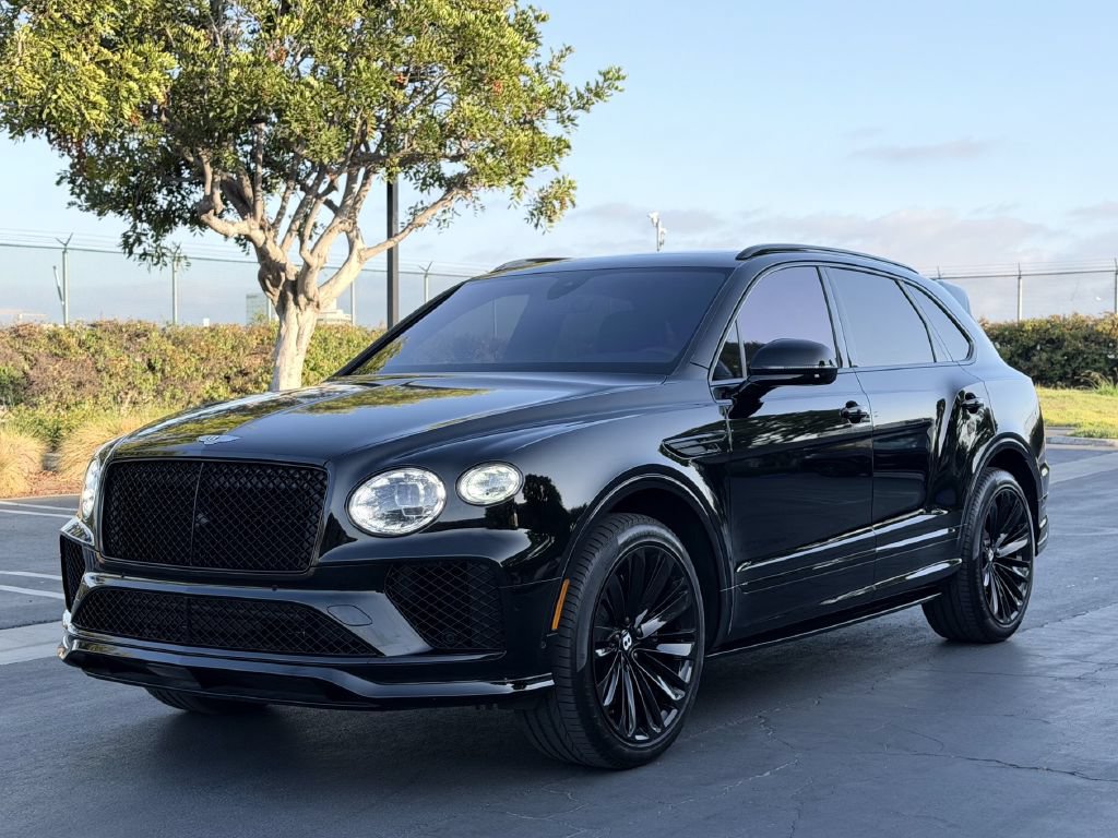 Used 2021 Bentley Bentayga Speed AWD/4WD image 2