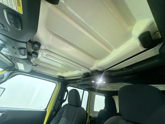 Used 2023 Jeep Wrangler Unlimited Sport AWD/4WD image 17
