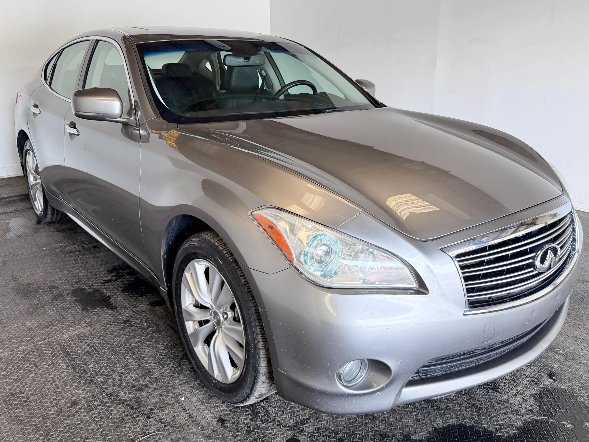 Used 2011 INFINITI M37 x w/ Premium Pkg AWD/4WD image 4