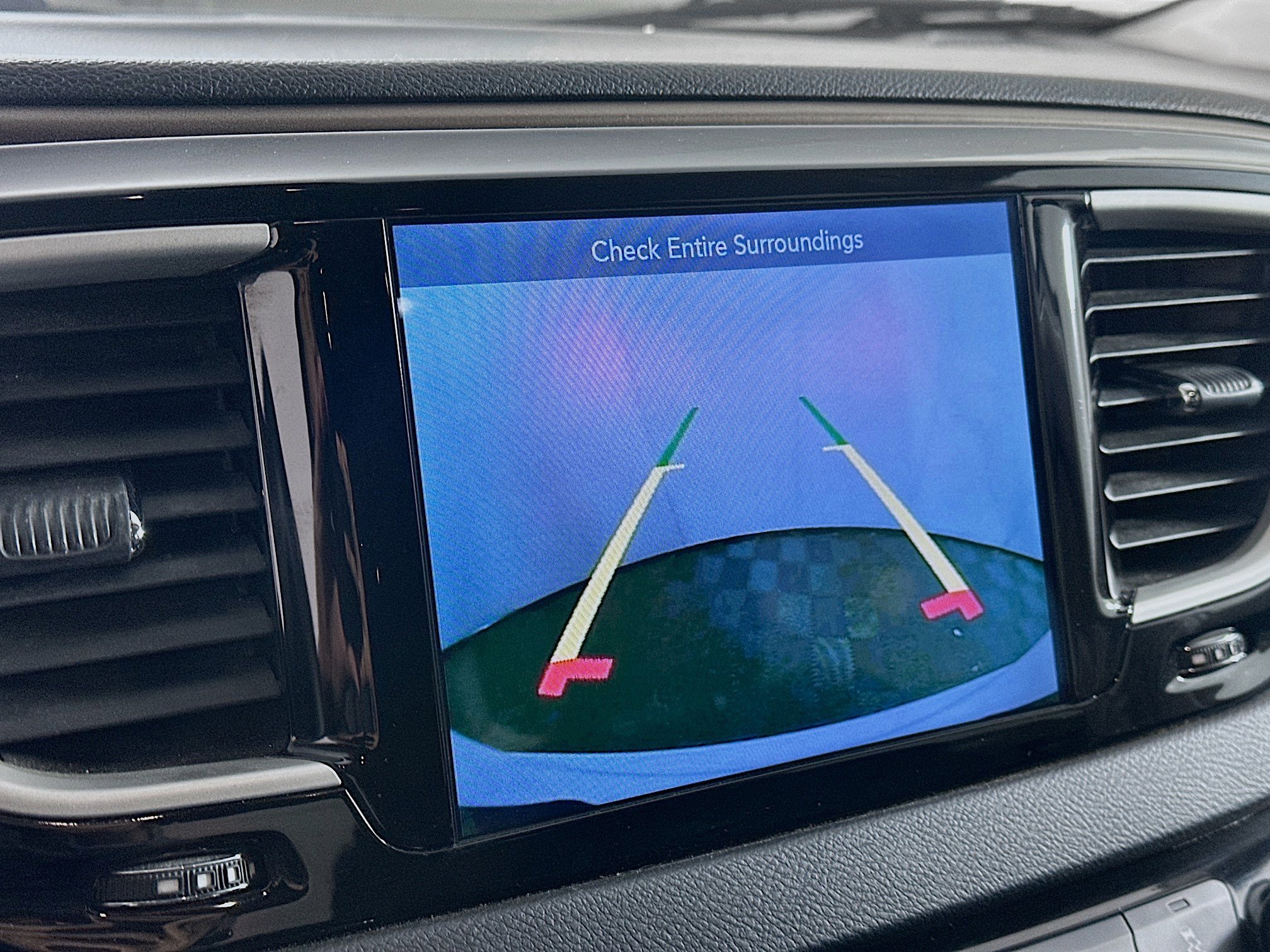 Used 2017 Chrysler Pacifica Touring-L w/ Tire & Wheel Group image 23