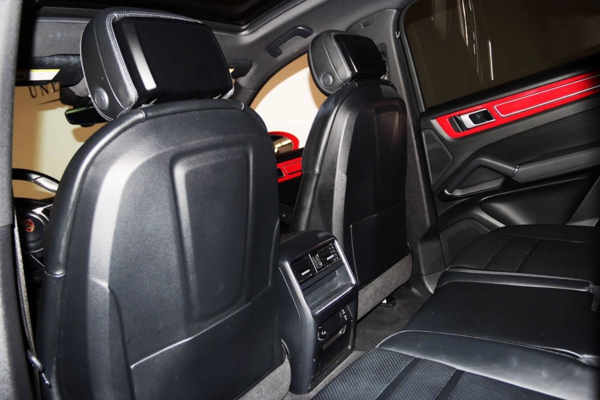 Used 2022 Porsche Cayenne Platinum Edition AWD/4WD image 64