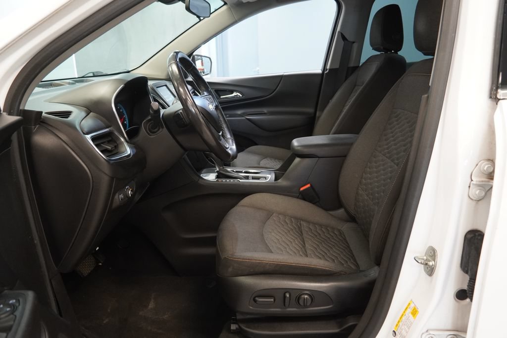Used 2018 Chevrolet Equinox LT FWD image 5