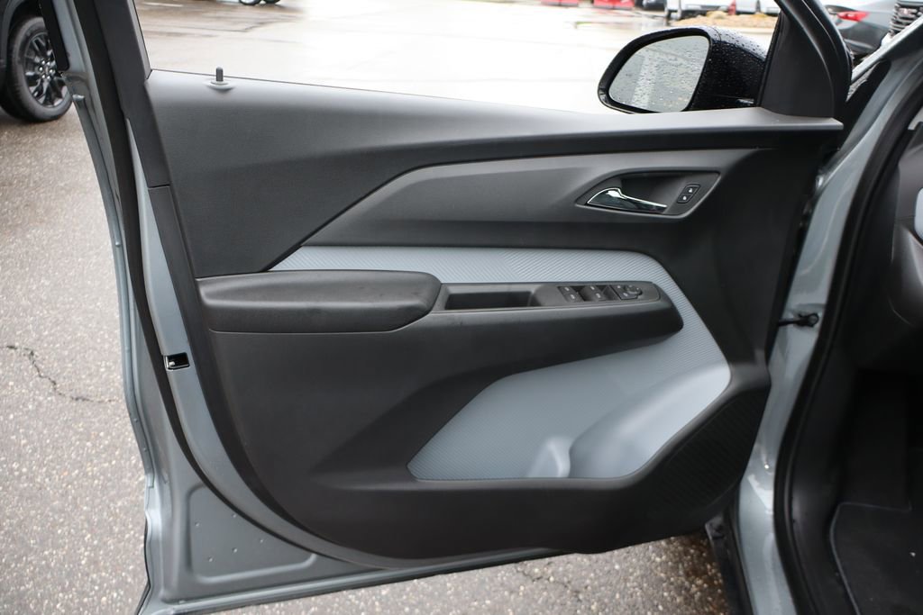 New 2027 Chevrolet Bolt RS FWD image 9