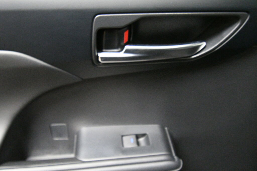 Used 2022 Toyota Highlander XSE image 23