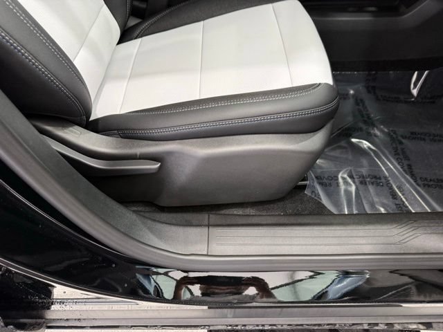 New 2026 Chevrolet Equinox EV LT AWD/4WD image 19