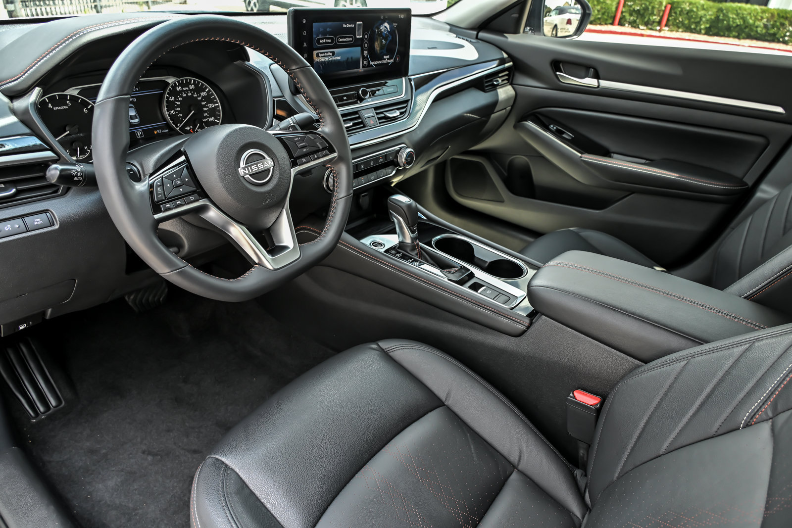 Used 2024 Nissan Altima 2.5 SR w/ SR Premium Package AWD/4WD image 18