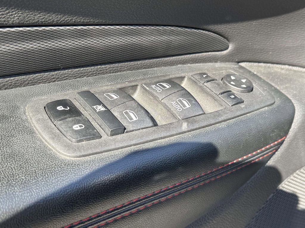 Used 2023 Dodge Durango GT AWD/4WD image 16
