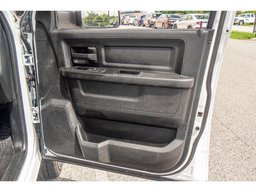 Used 2021 RAM 2500 Tradesman w/ Chrome Appearance Group AWD/4WD image 16