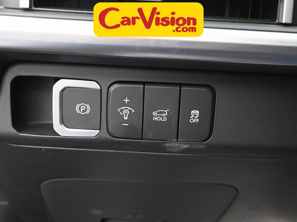 Used 2025 Hyundai Santa Fe SEL w/ Tow & Go Package image 20