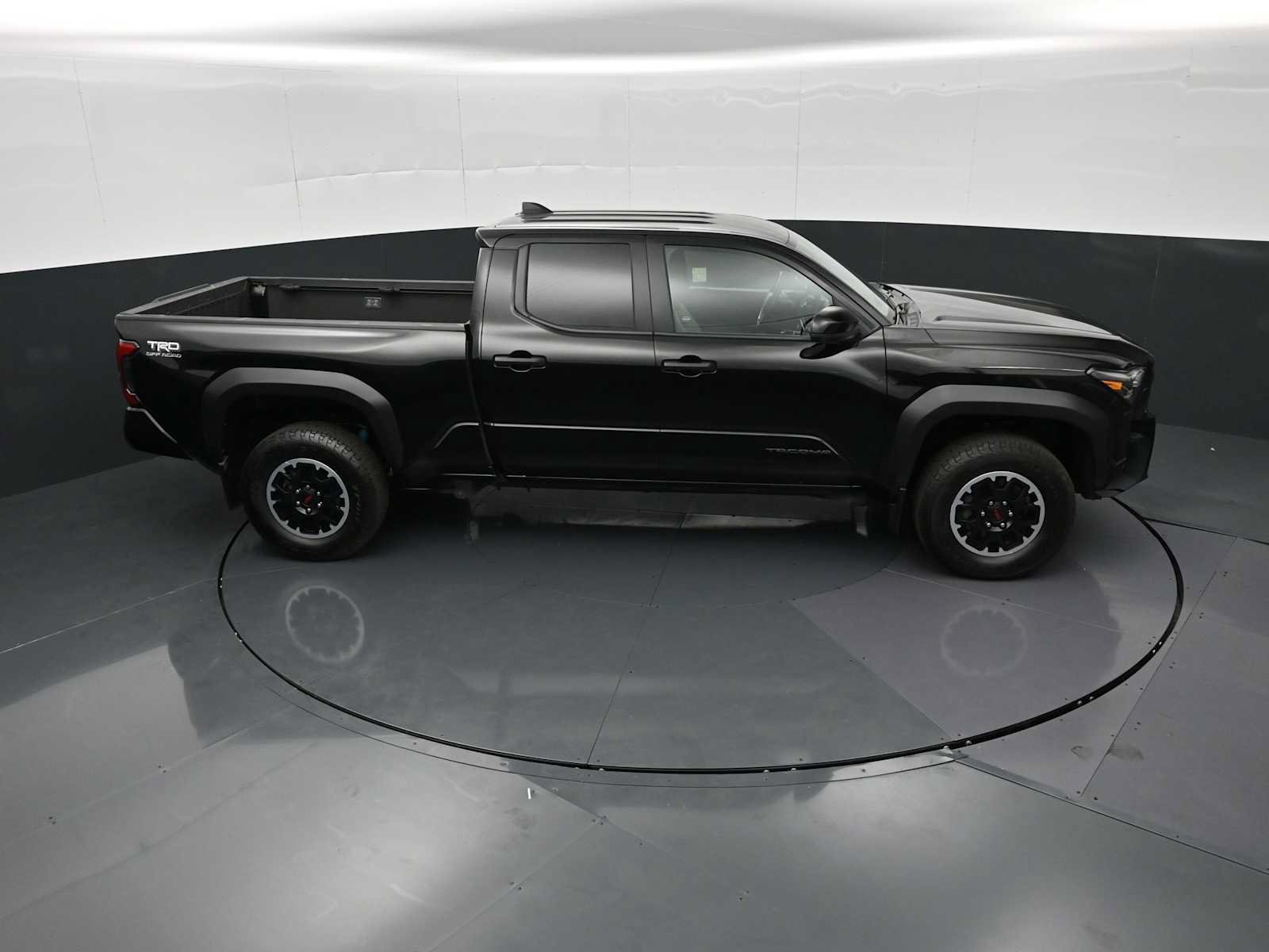 Used 2024 Toyota Tacoma TRD Off-Road AWD/4WD image 20