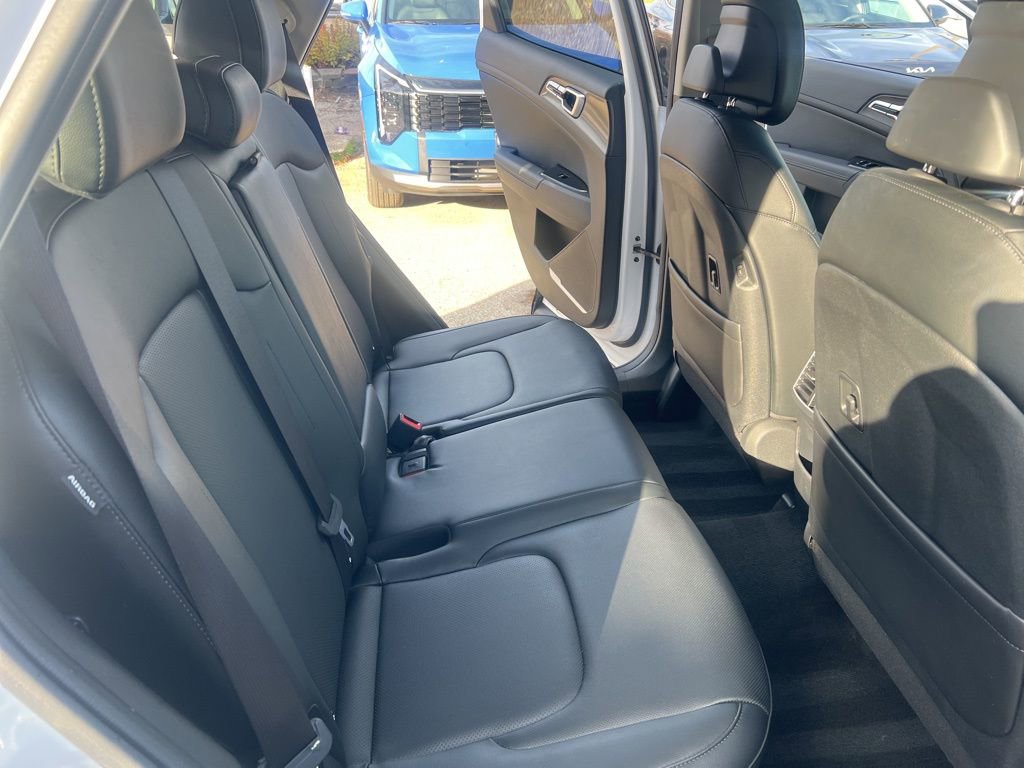 Certified 2025 Kia Sportage EX image 14