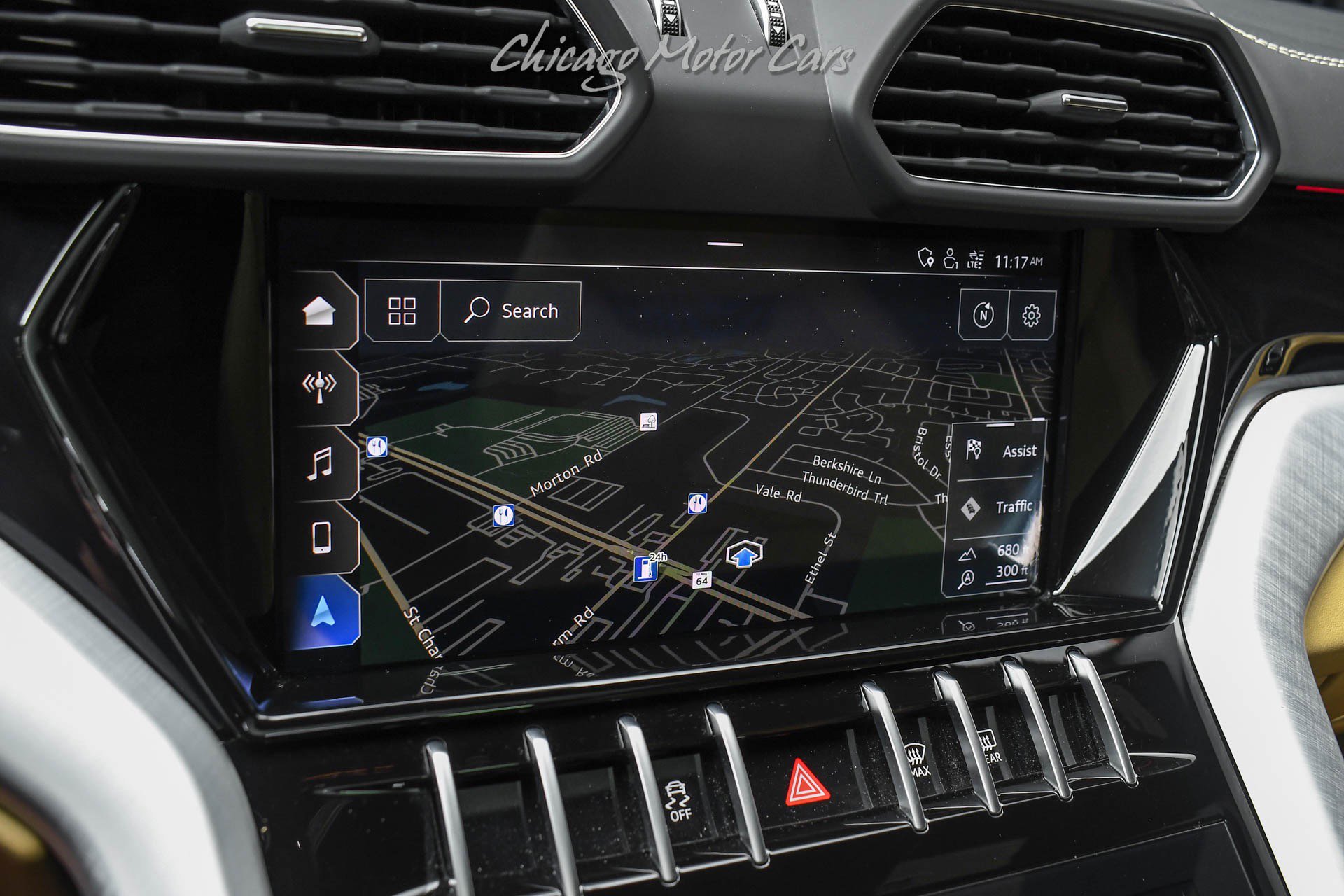 Used 2021 Lamborghini Urus AWD/4WD image 13