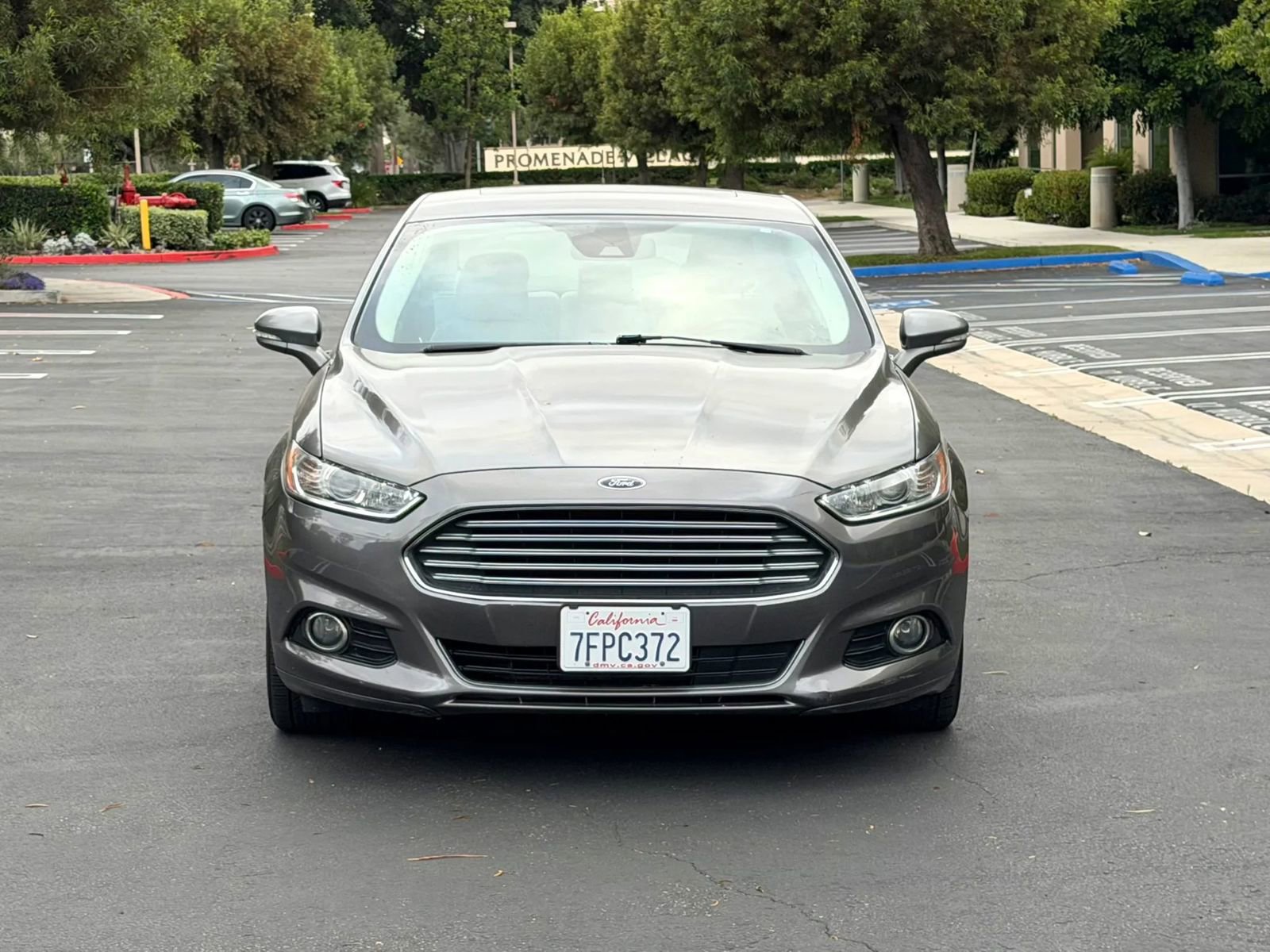 Used 2014 Ford Fusion Energi Titanium w/ Driver Assist Package FWD image 9