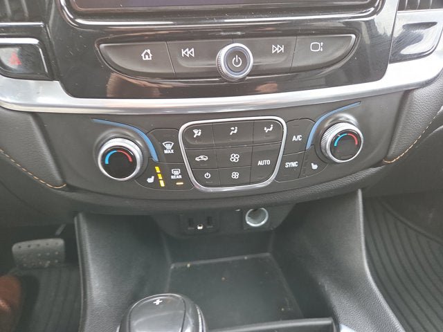 Used 2019 Chevrolet Traverse RS AWD/4WD image 19