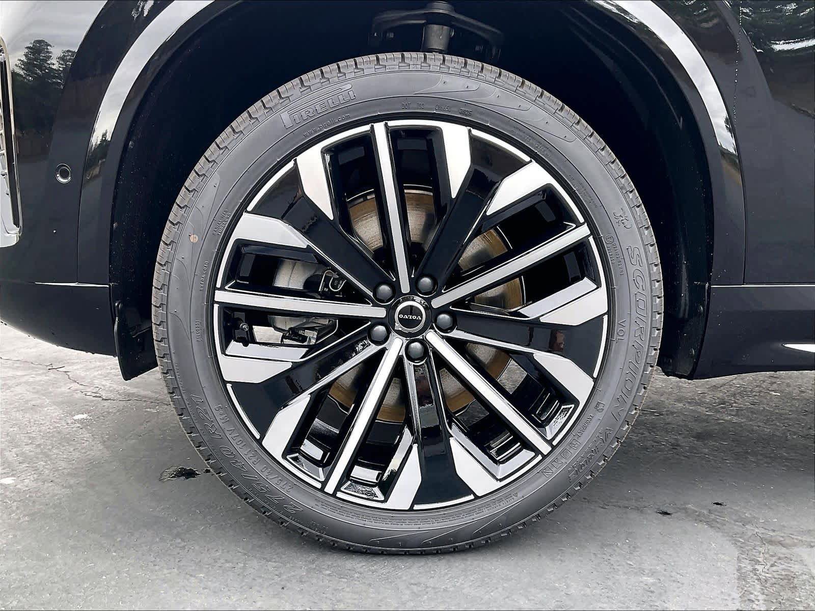 New 2026 Volvo XC90 T8 Ultra w/ Protection Package image 14