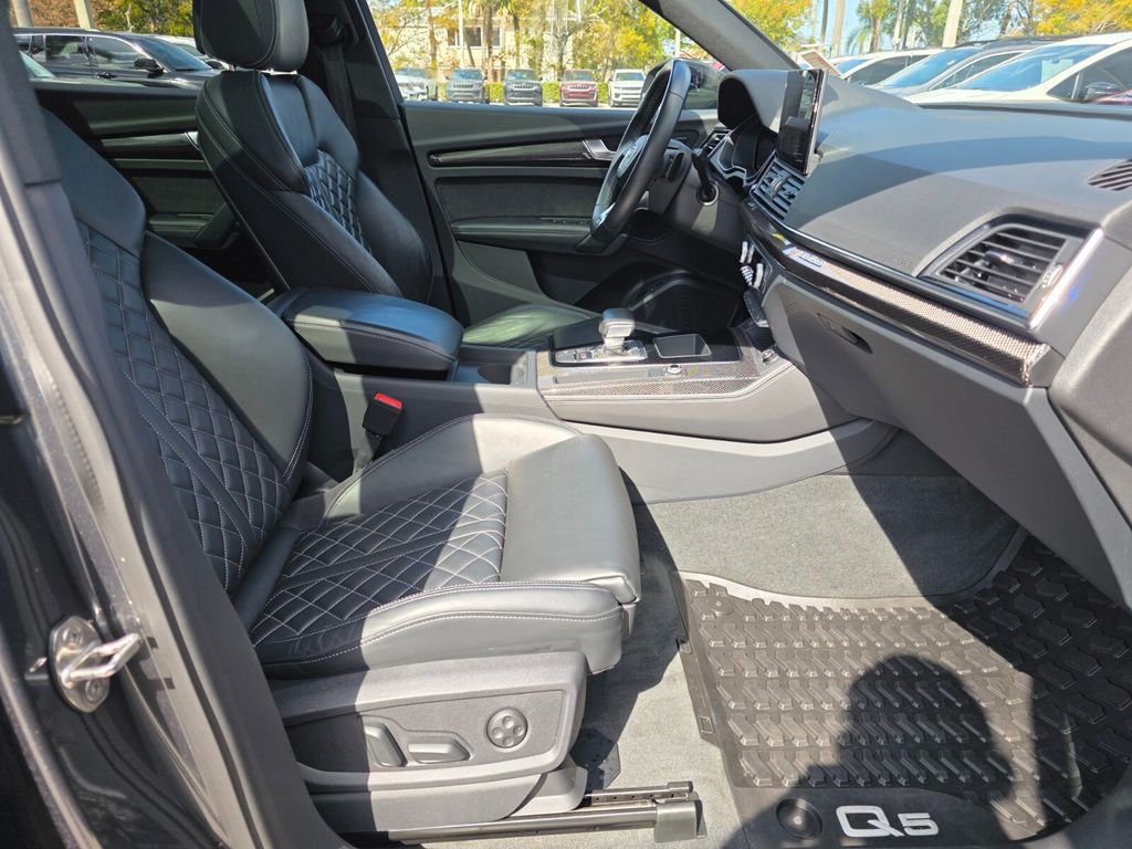 Used 2023 Audi SQ5 Premium Plus w/ Premium Plus Package AWD/4WD image 10