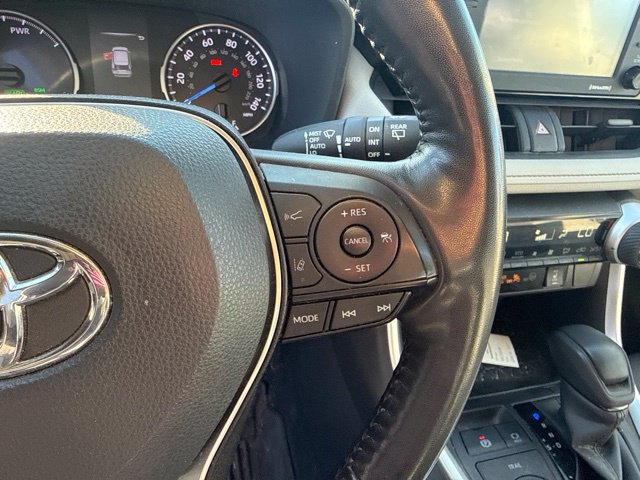 Used 2022 Toyota RAV4 XLE w/ Convenience Package AWD/4WD image 18