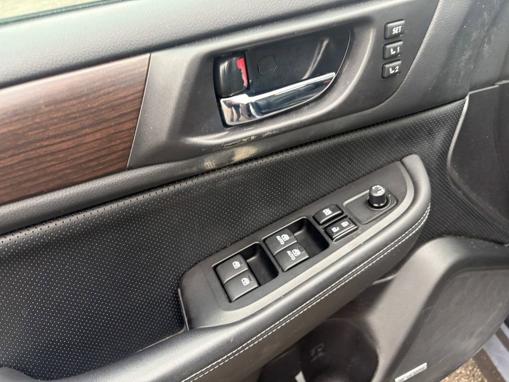 Used 2015 Subaru Legacy 3.6R Limited image 11