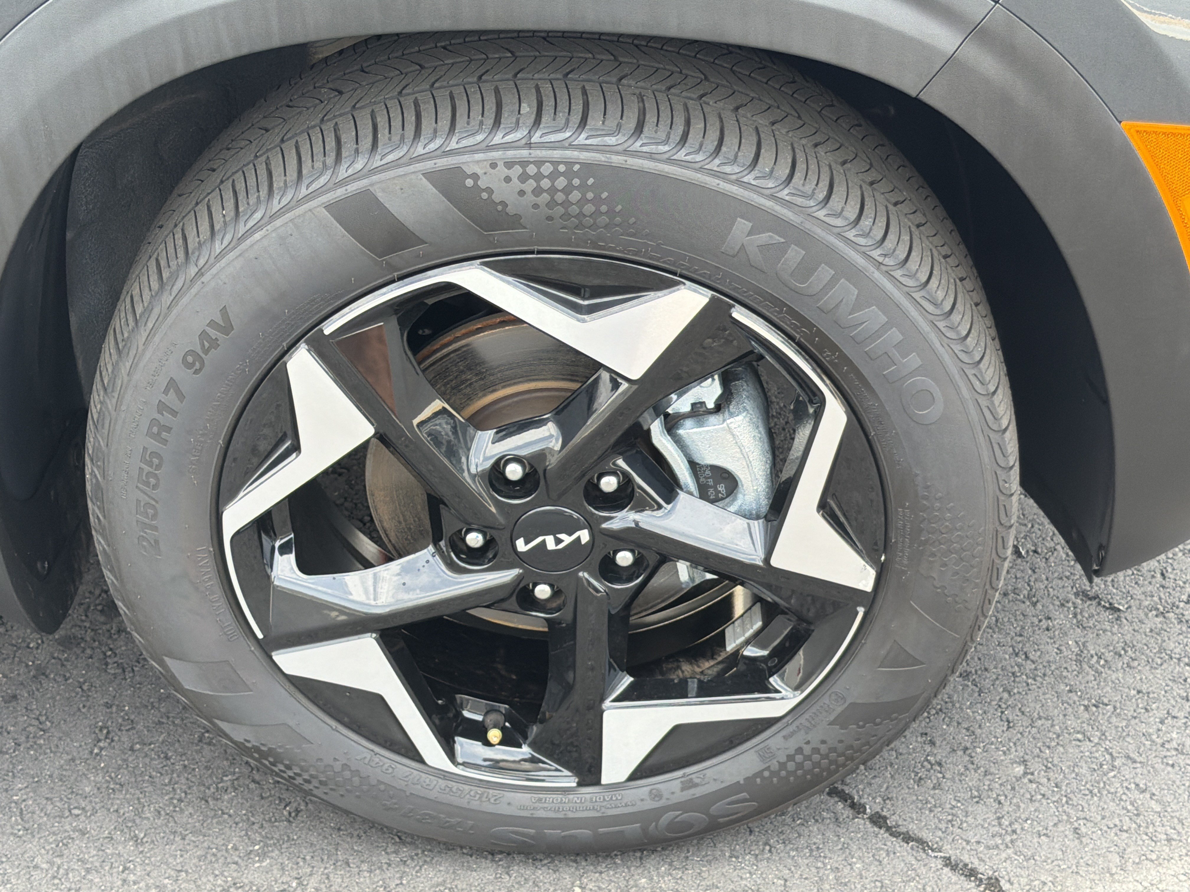 Certified 2025 Kia Seltos S FWD image 12