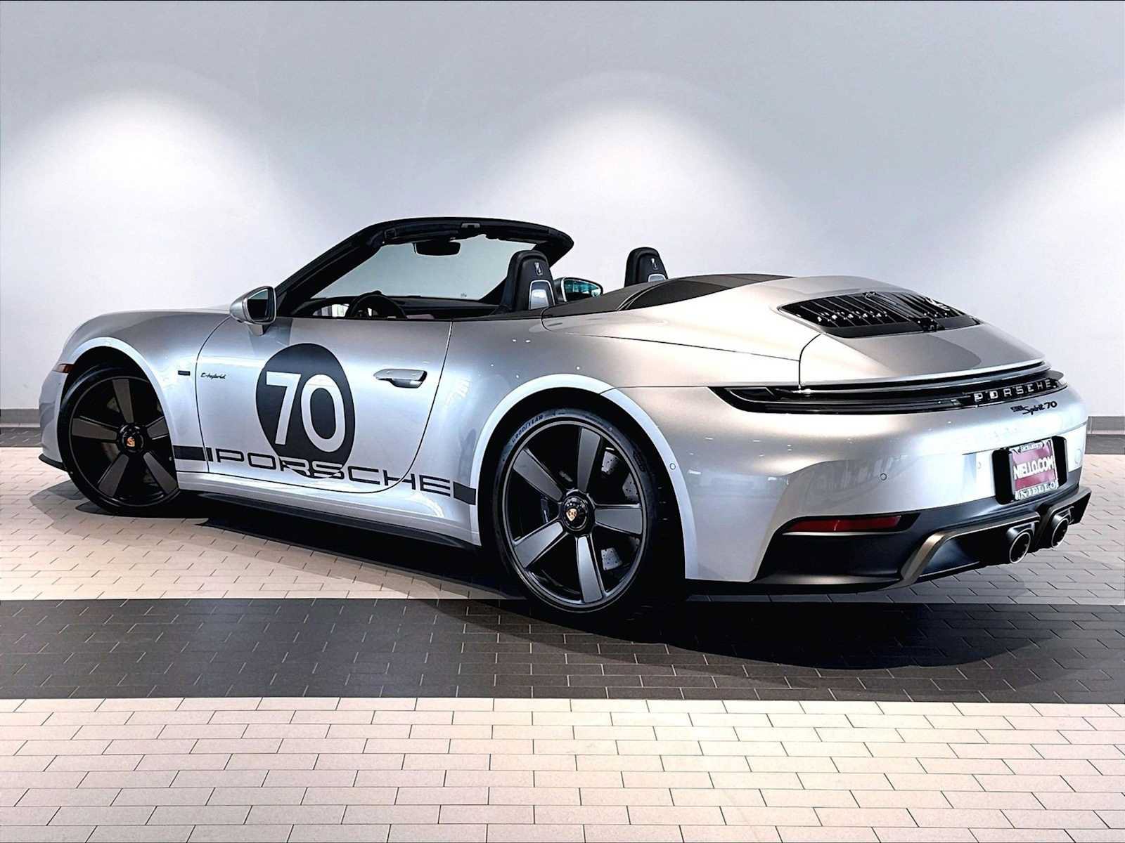 New 2026 Porsche 911 GTS RWD image 3