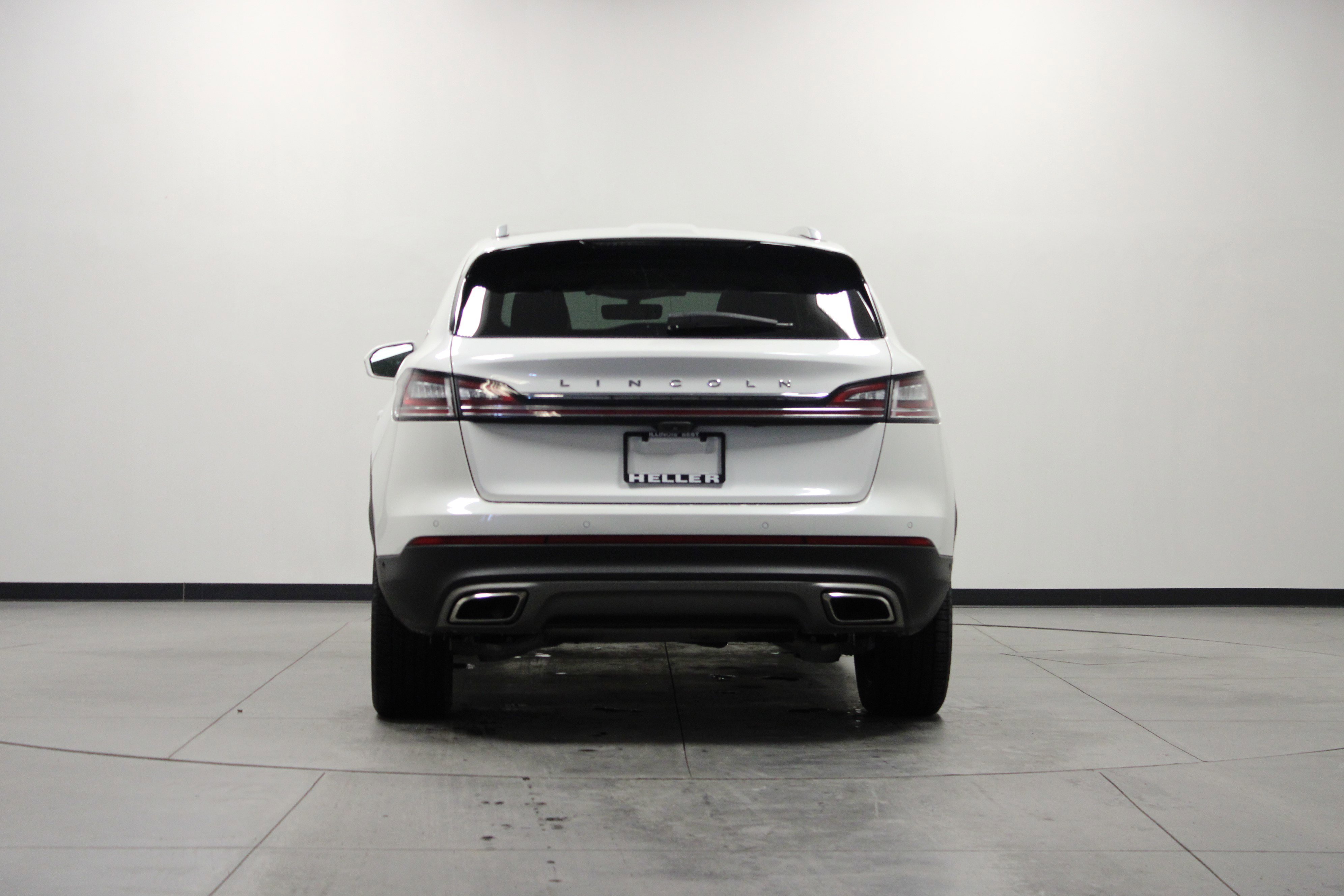 Used 2021 Lincoln Nautilus Reserve w/ Equipment Group 201A image 5