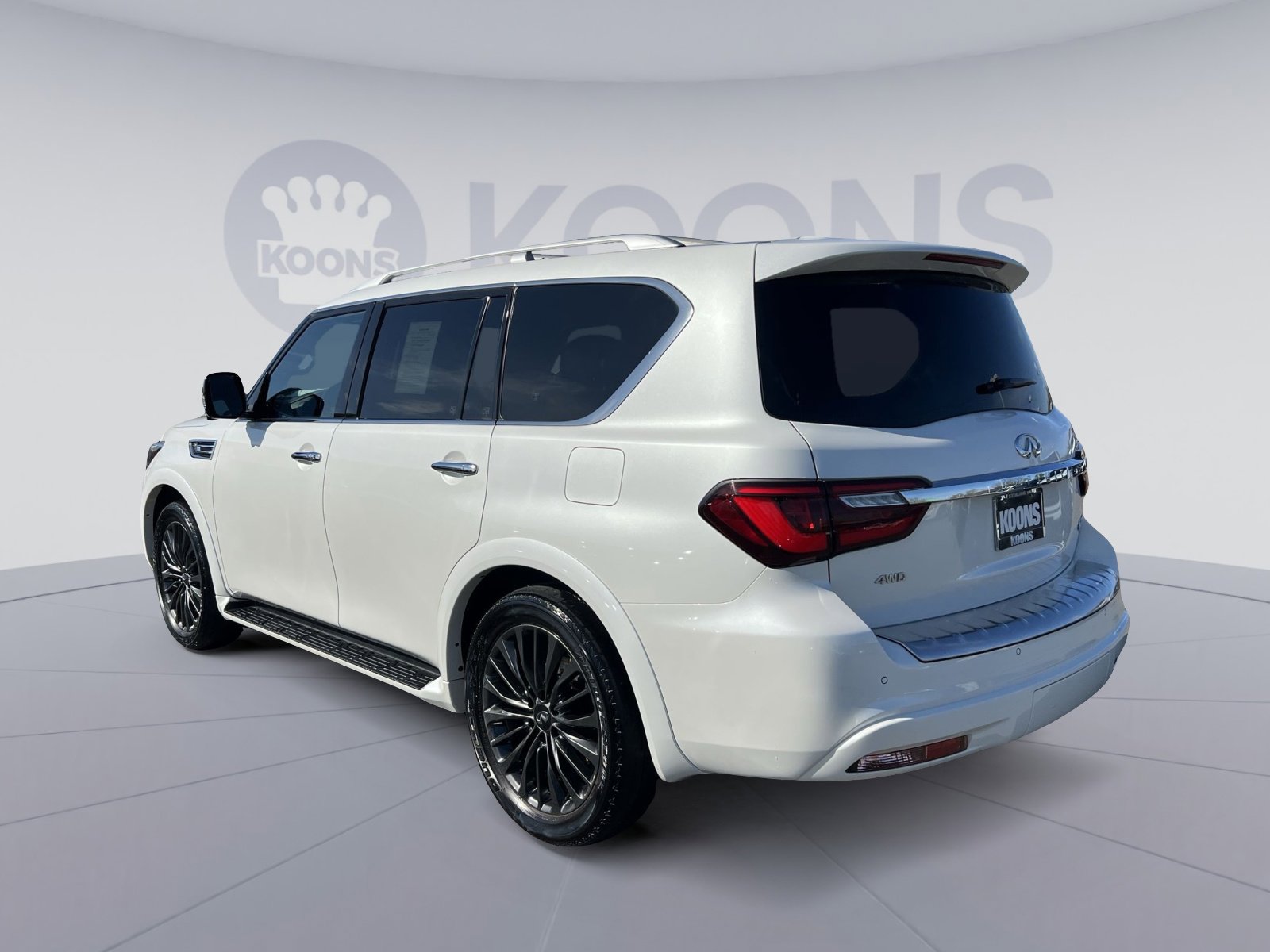 Used 2024 INFINITI QX80 Sensory w/ Cargo Package image 8