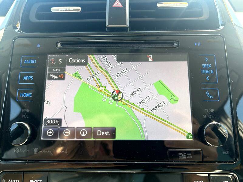 Used 2017 Toyota Prius Prime Premium image 17