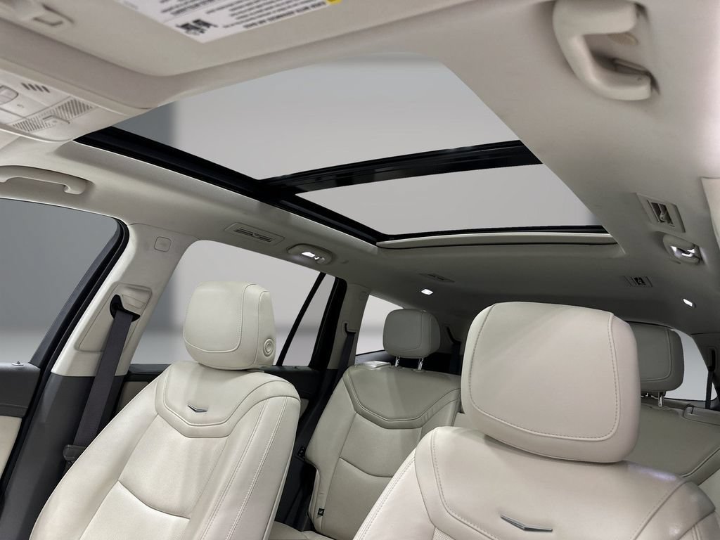 Used 2020 Cadillac XT6 Premium Luxury FWD image 17