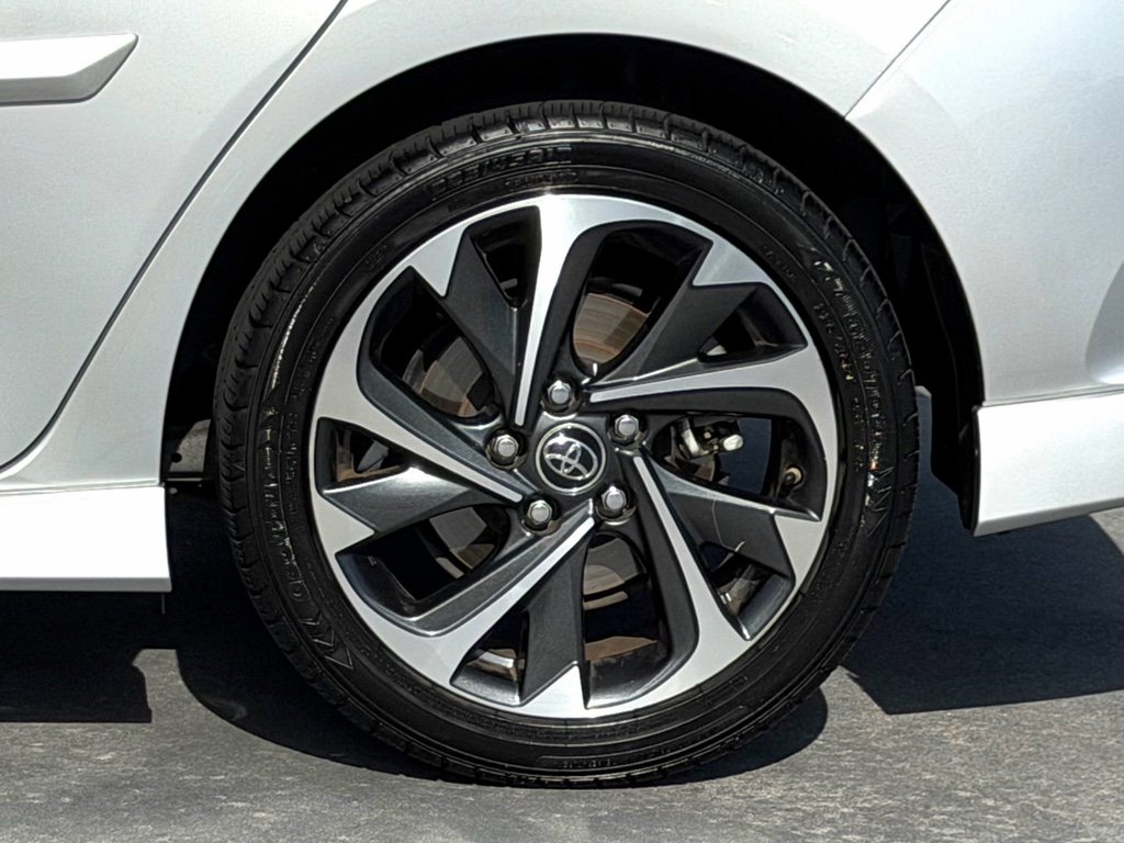Used 2018 Toyota Corolla iM image 12