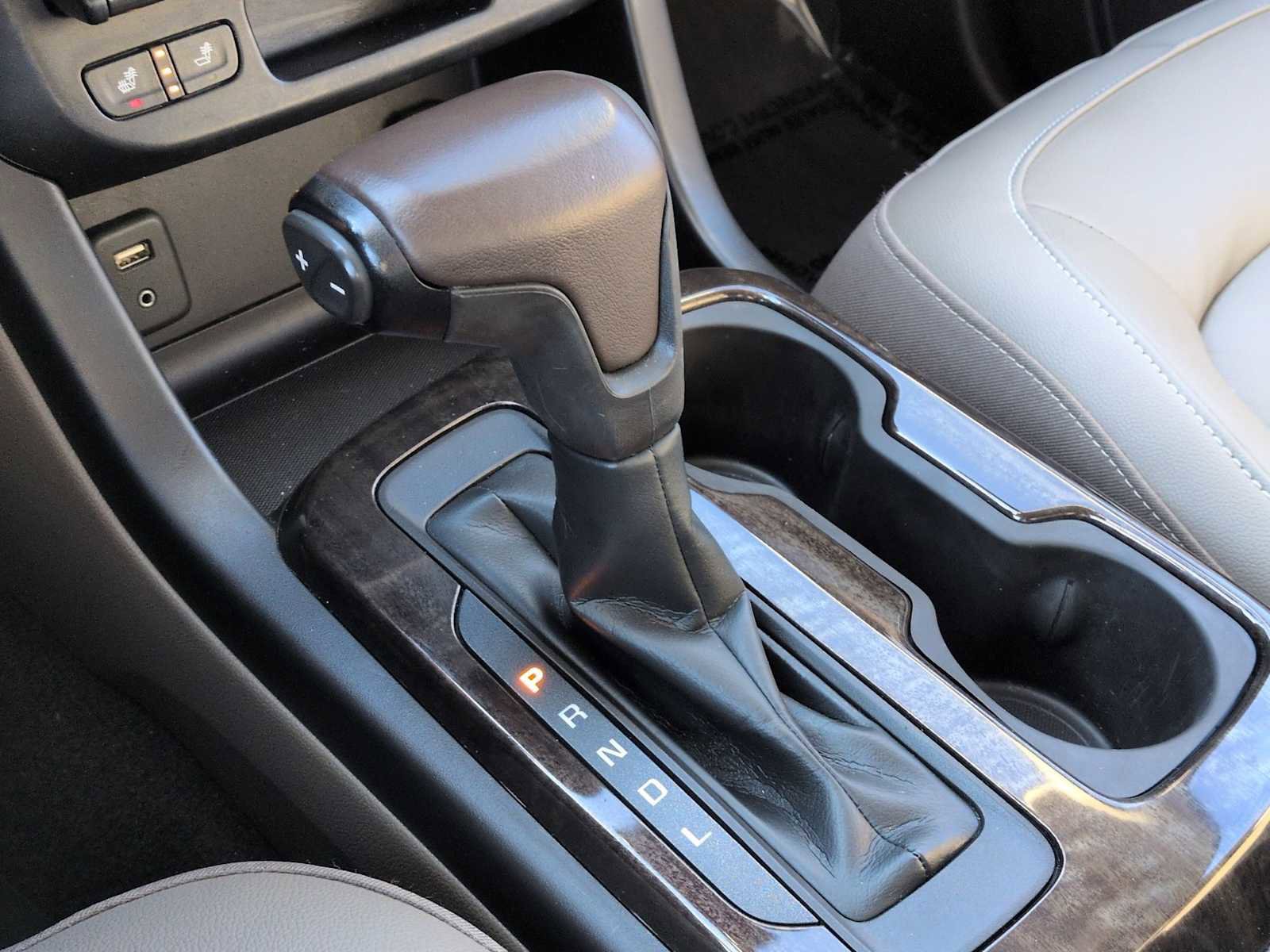 Used 2017 GMC Canyon SLT w/ Driver Alert Package image 33