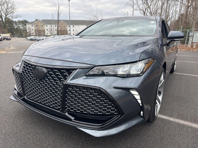 Used 2019 Toyota Avalon XSE image 8