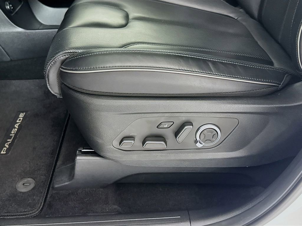 Used 2024 Hyundai Palisade Calligraphy image 23