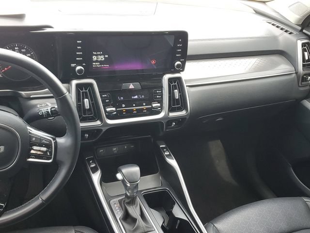 Certified 2023 Kia Sorento S FWD image 13