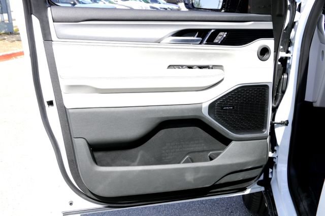 New 2026 Jeep Grand Wagoneer 2WD w/ Premium Group I image 15